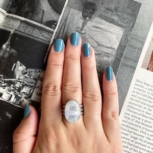 Vintage sterling silver & moonstone ring, size 7.5
